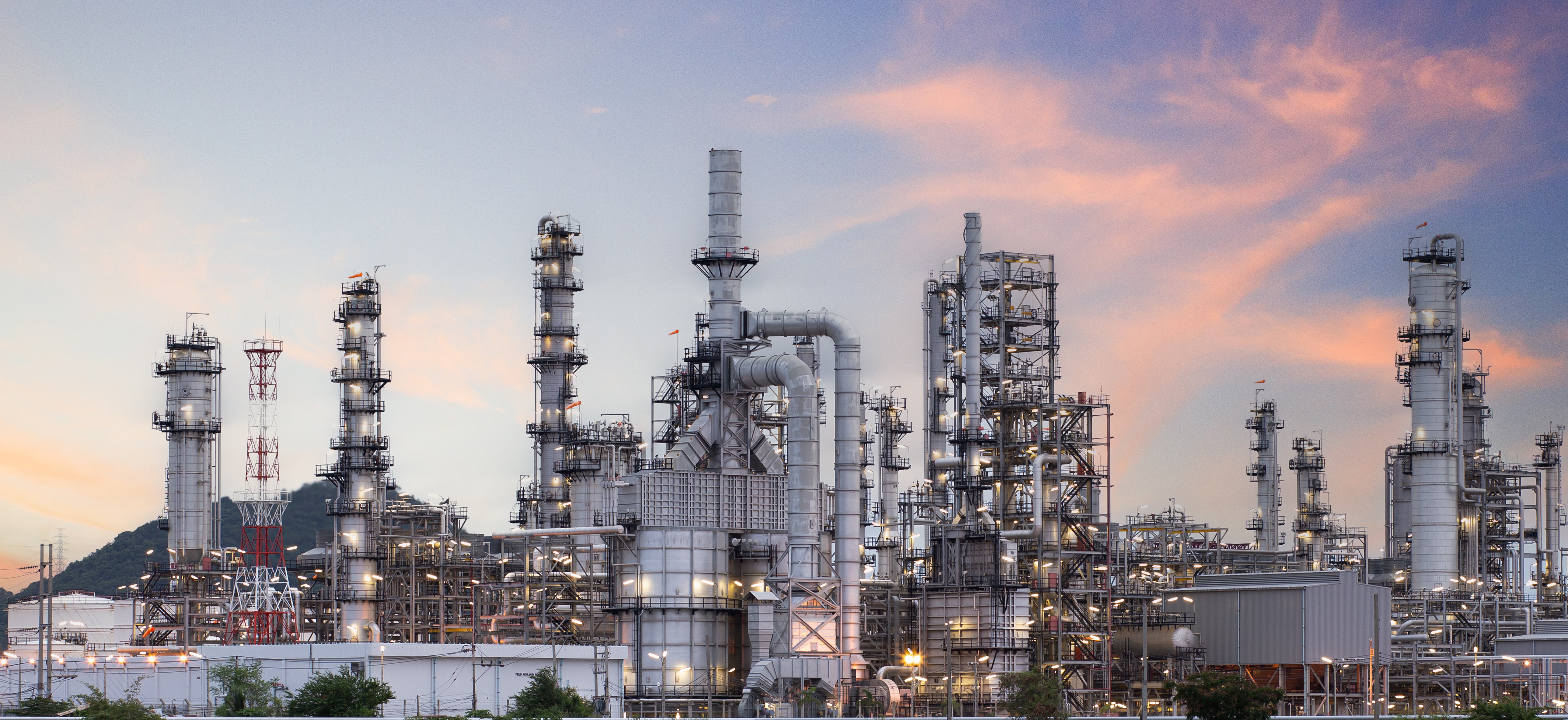 Oil refinery where crude oil is processed into heating oil